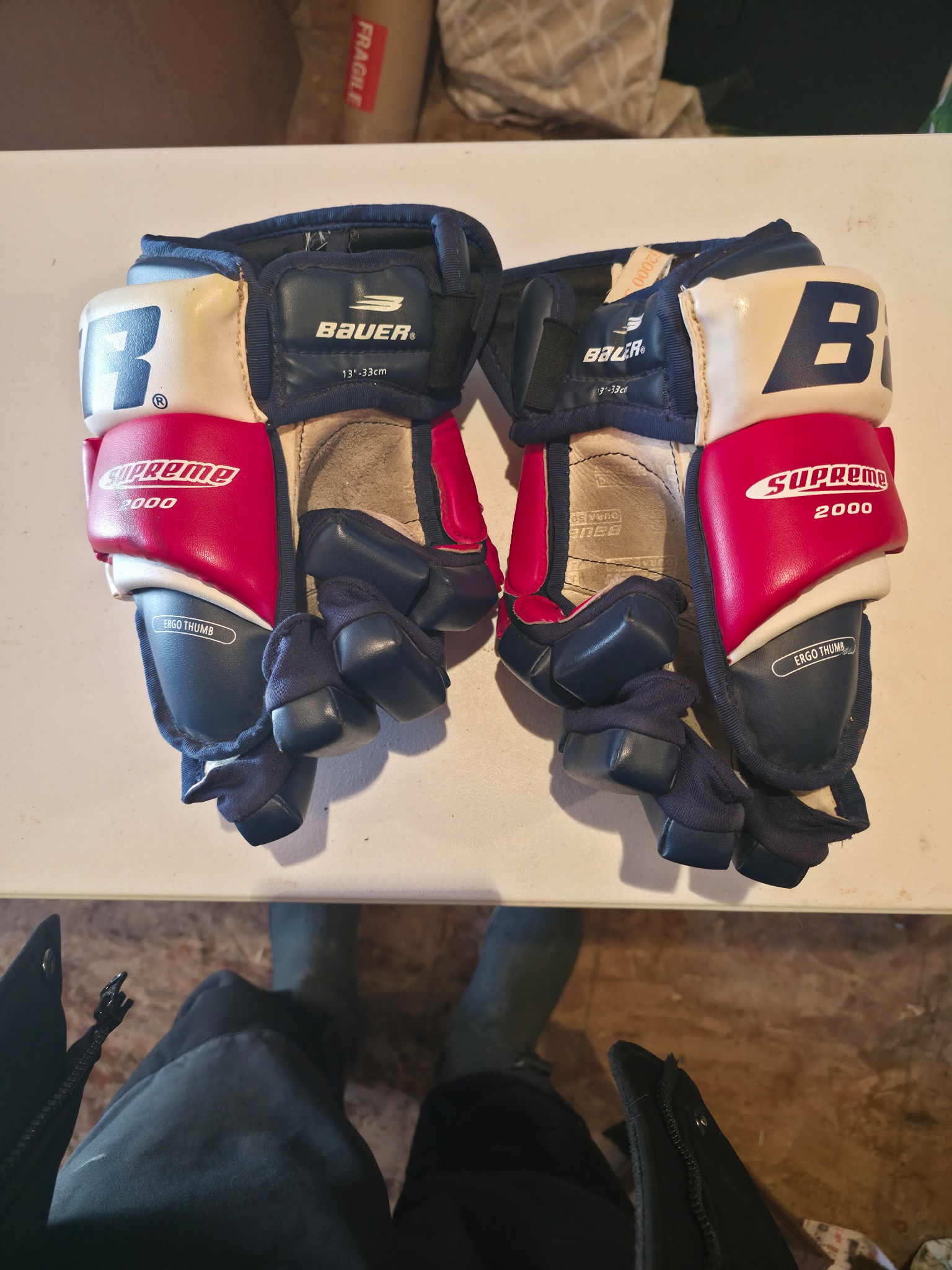 Bauer Supreme 2000 13-inch Hockey Gloves